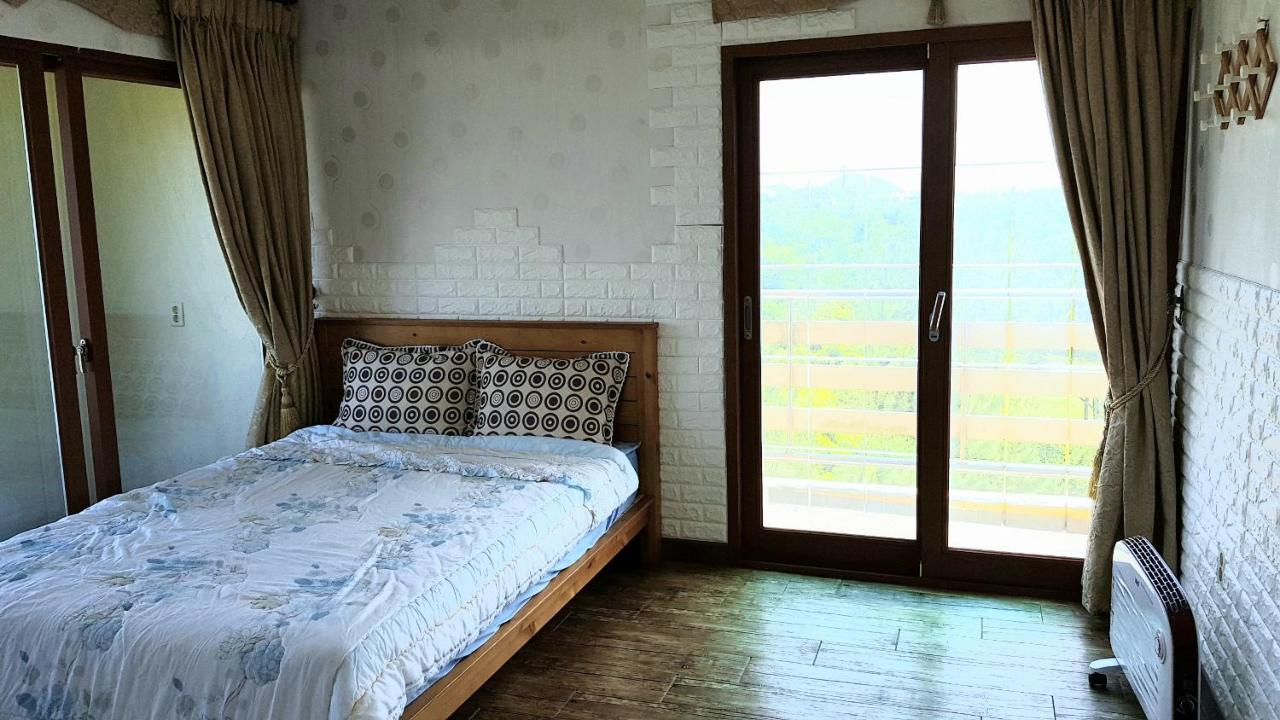 Hostel Jun House Jeju Exterior foto